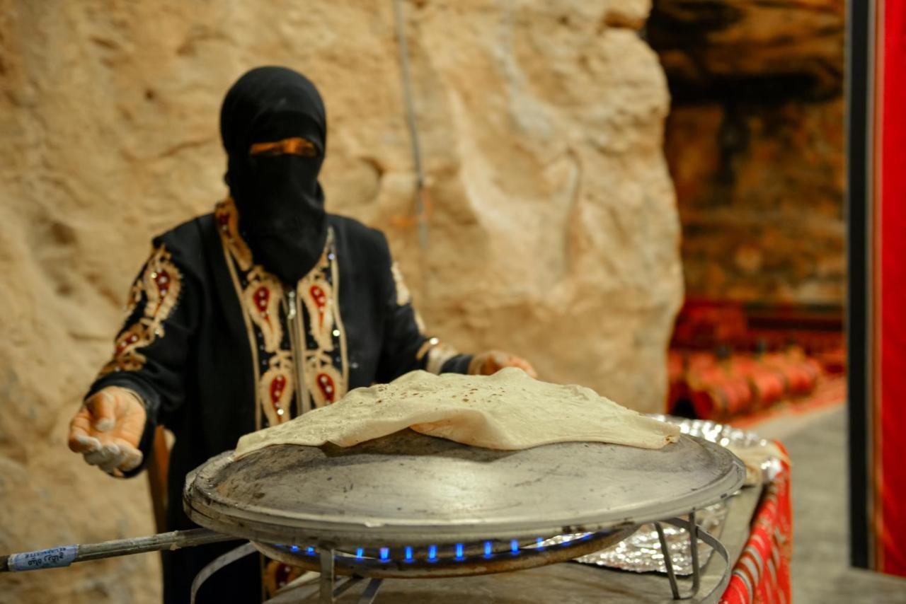 Little Petra Bedouin Camp Hotel Al Hayy ภายนอก รูปภาพ