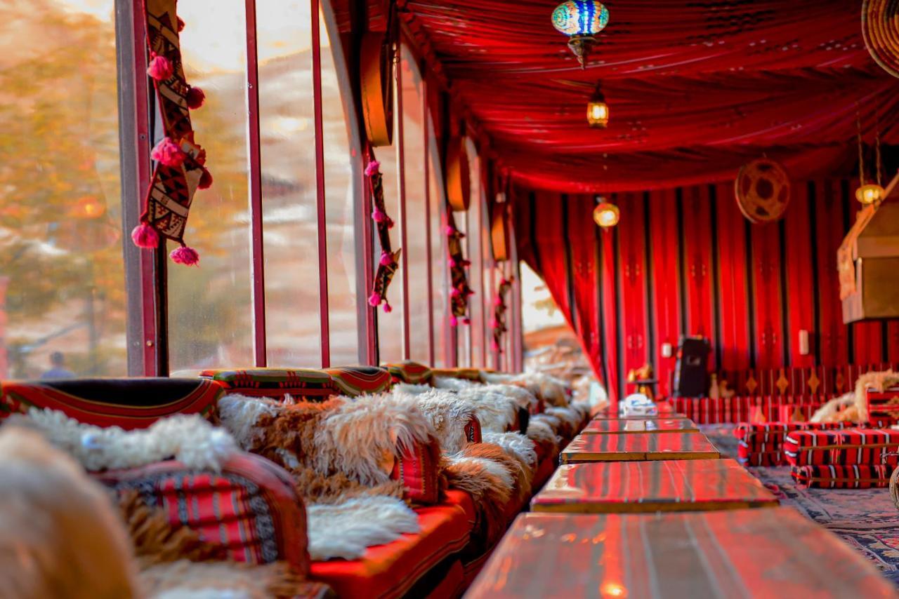 Little Petra Bedouin Camp Hotel Al Hayy ภายนอก รูปภาพ