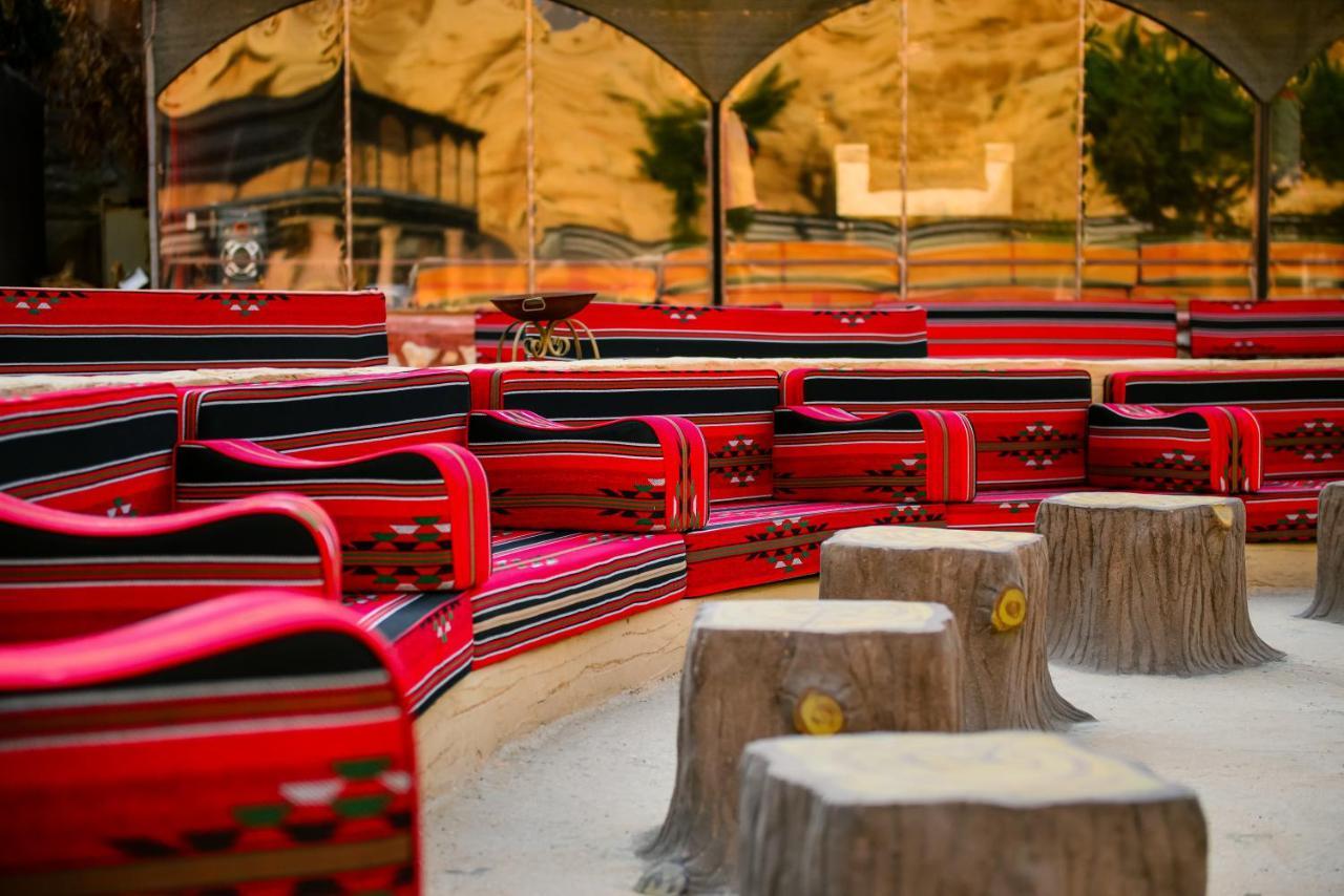 Little Petra Bedouin Camp Hotel Al Hayy ภายนอก รูปภาพ