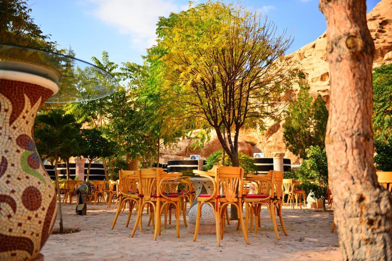 Little Petra Bedouin Camp Hotel Al Hayy ภายนอก รูปภาพ